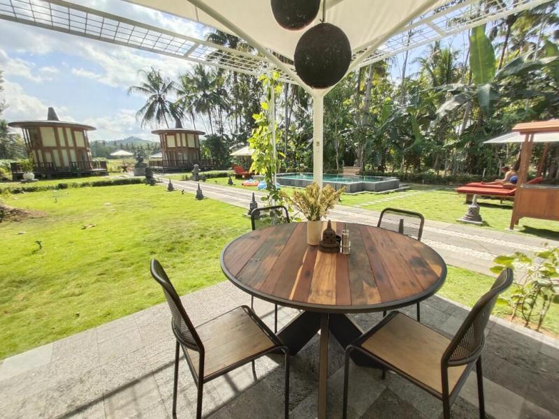 Le Temple Hotel and Resto  Borobudur