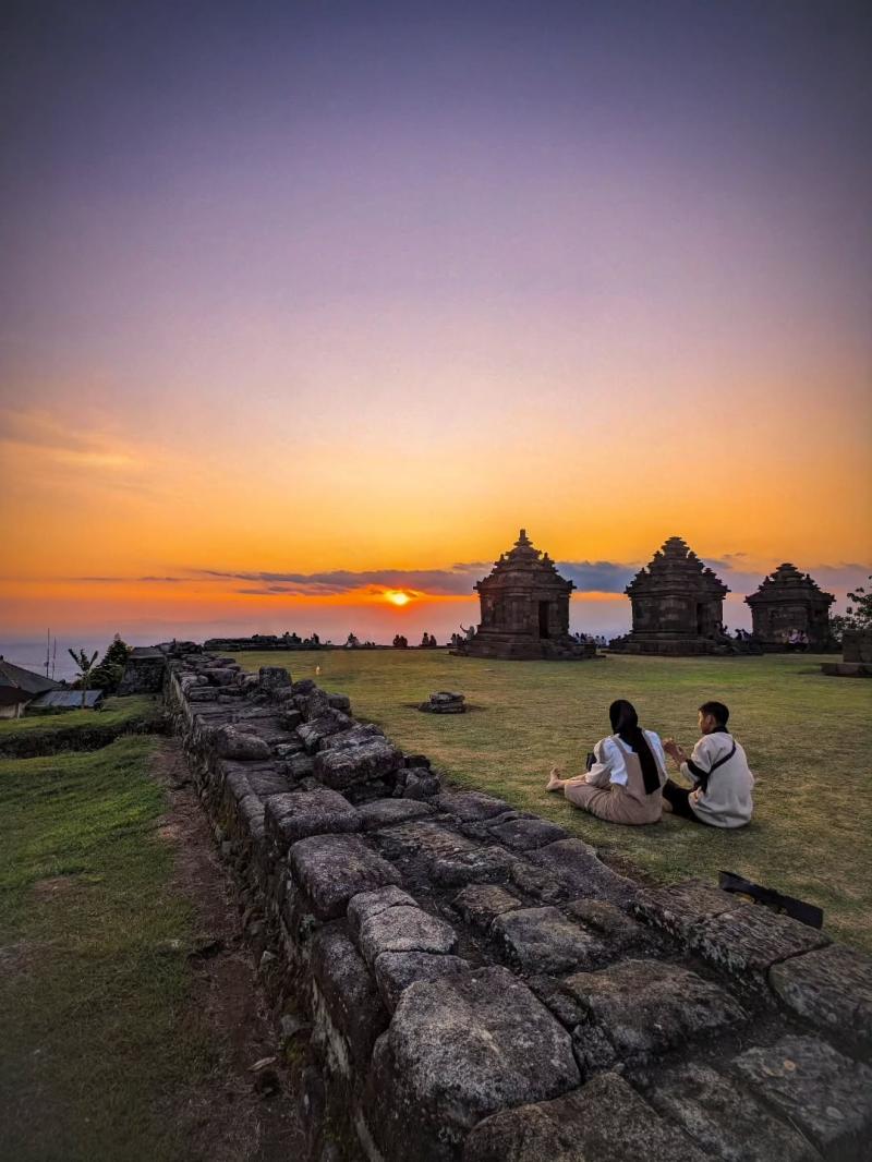 Ijo Temple – A Hidden Gem with Majestic Sunset Views Ijo Temple – A Hidden Gem with Majestic Sunset Views