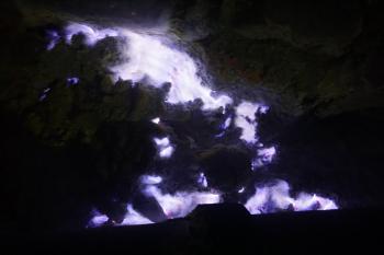 IJEN PLATEAU vs DIENG PLATEAU